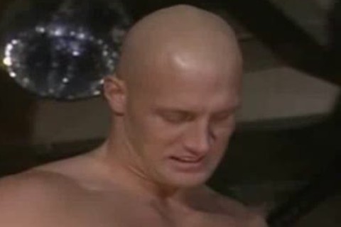 Maxx Diesel & Ja*S Ridge nailing