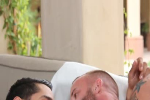 Derek Parkers large weenie bonks A Load Out Of Bobby Hart