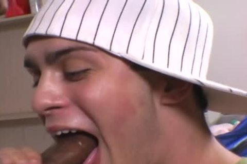 hairy White Sissyboy Goes dark