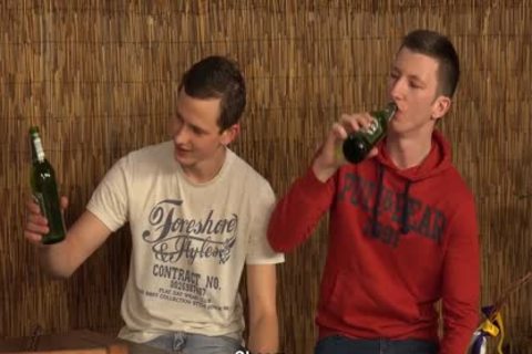 5 friends raw Easter wank Party