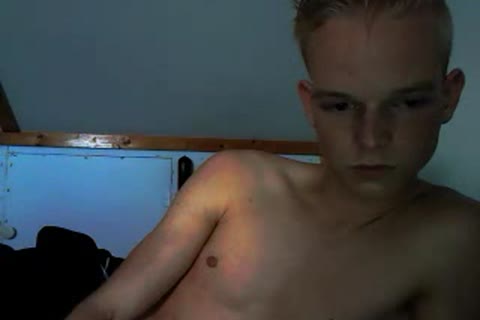 Netherlands,delicious lad Cums On webcam,Very sexy pooper