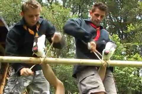 banging Scouts