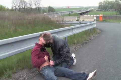 5 -- males Nailing On The Road BB