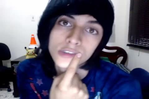 Millenialboy Chats Showing cock And butt