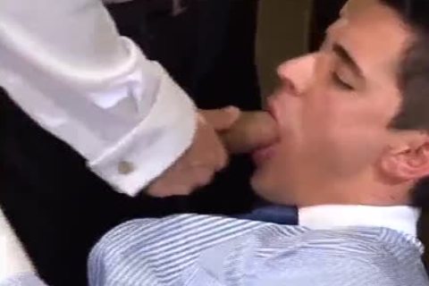 201812210633 Suit pleasure