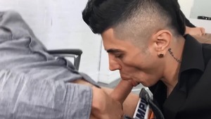 males In Public 47 - Barbershop - American poke