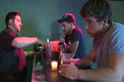 Randyblue.com - charming chap Dallas Evans Meets Darksome Stranger Reese Rideout