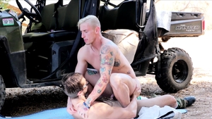 NextDoorRaw: Gay Lance Ford caught kissing outdoors