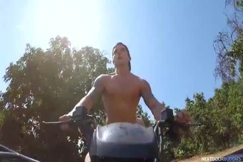 Rimjob On A Quad & Bedroom poke