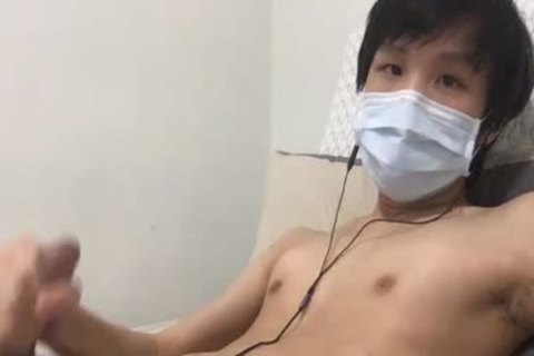 oriental Youngster Jerks Off In Live