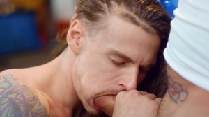 DrillMyHole: Athletic Markus Kage missionary & Sunny D indoor