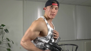 EastBoys: Muscle straight boy needs sex scene