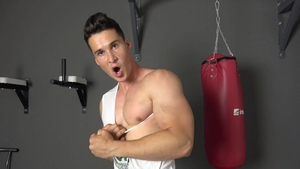 EastBoys.com - Muscle amateur feels like plowing hard